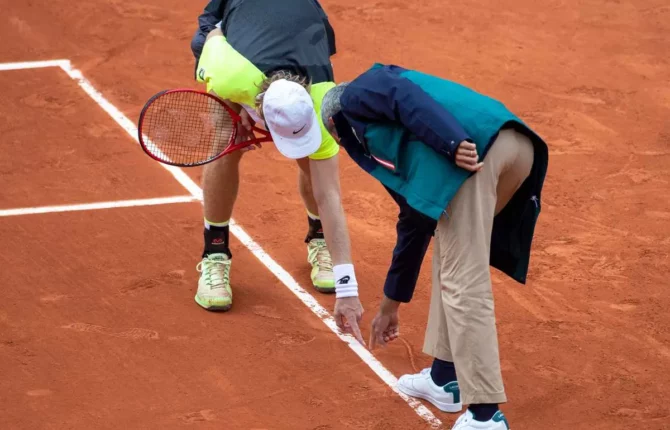 Tennis terre battue annonce trace litige